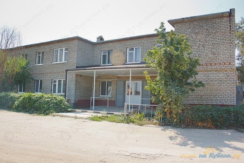 Саратовская 1 энгельс. Школа поселок Прибрежный Энгельс. Дорожная гостиница Энгельса. Школа Учхоз Энгельс. Поселок Прибрежный Саратовская область.