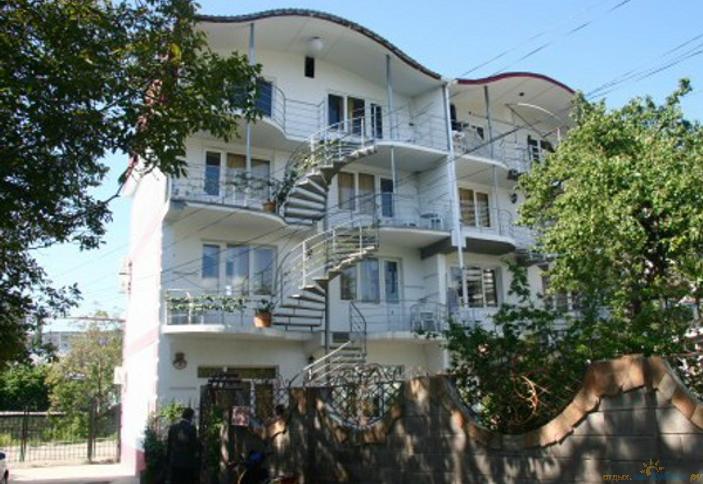 Гостиница Летучая мышь, Крым, г. Алушта