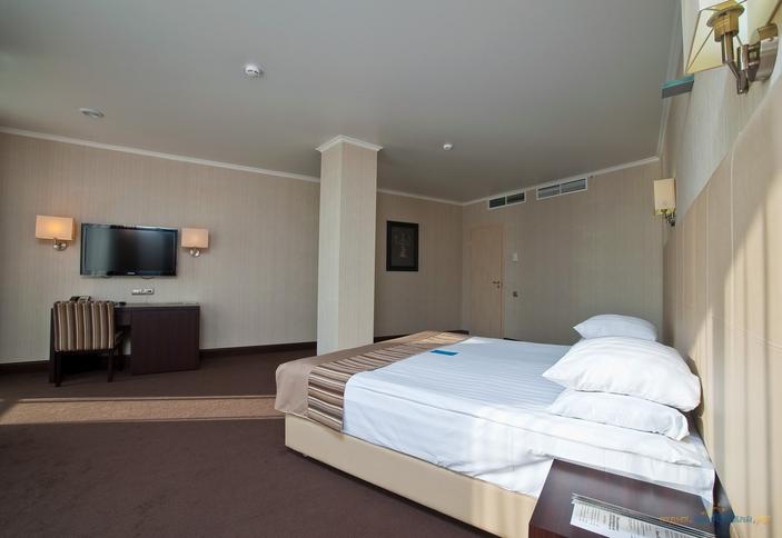 Люкс двухместный двухкомнатный, корпус №3. SPA Hotel & Wellness Приморье Grand Resort Hotel , г. Геленджик