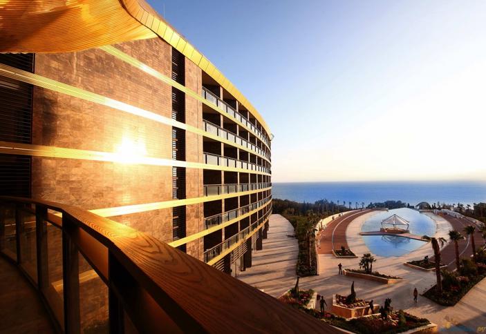 Mriya Resort & Spa