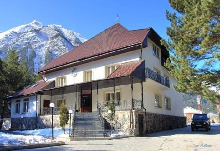 Отель Ozon Landhaus, Кабардино-Балкария, Эльбрусский район, п. Тегенекли