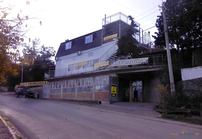 Коттедж Три алмаза, г. Алушта