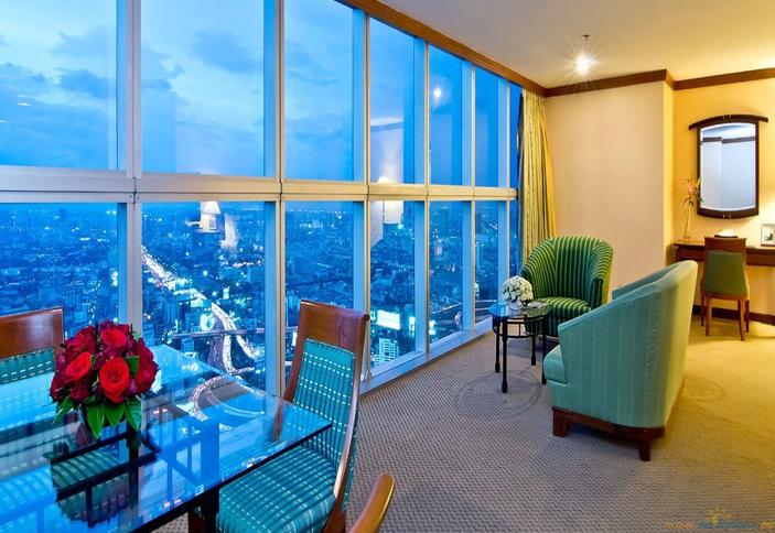 Superior suite space zone