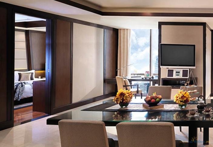 2 b/room suites