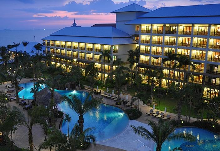 Отель Ravindra Beach Resort & Spa, Паттайя, Таиланд