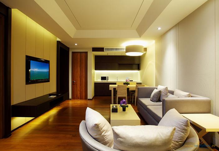 Moken suite pool view
