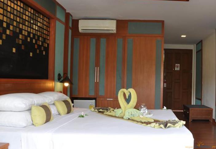 Superior Bungalow. Отель PP Erawan Palms Resort, острова Пхи Пхи, Таиланд