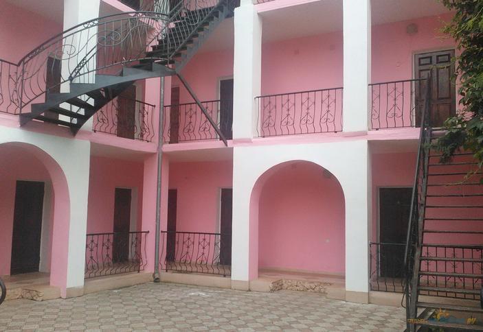 Гостевой дом Pink house, Крым, Саки