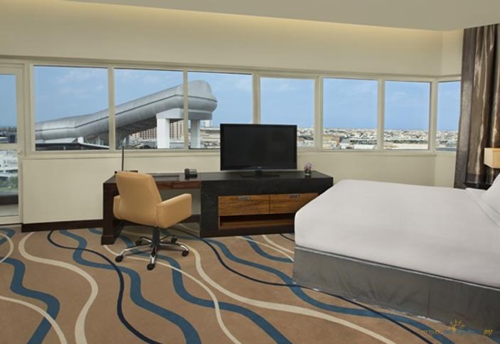 DoubleTree by Hilton Hotel & Residences Dubai Al Barsha, Дубай, ОАЭ