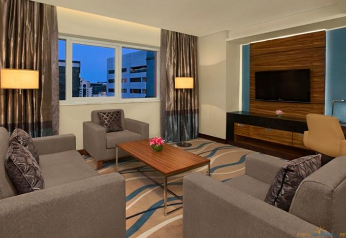 DoubleTree by Hilton Hotel & Residences Dubai Al Barsha, Дубай, ОАЭ