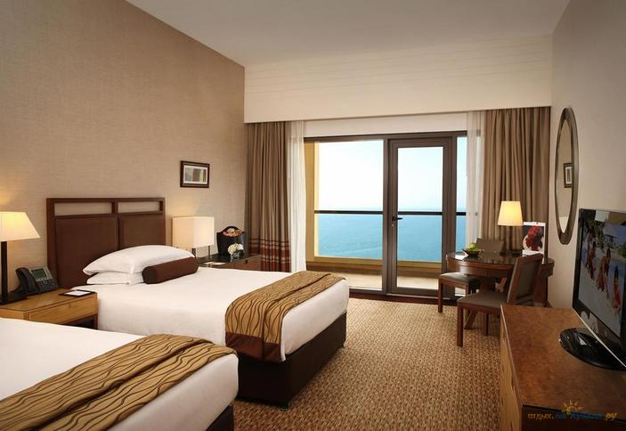 ОАЭ, Дубай, Amwaj Rotana Jumeirah Beach