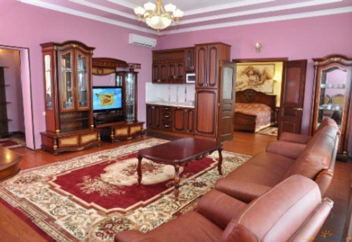 Апартамент 3-комнатный, санаторий Центросоюз, Кисловодск