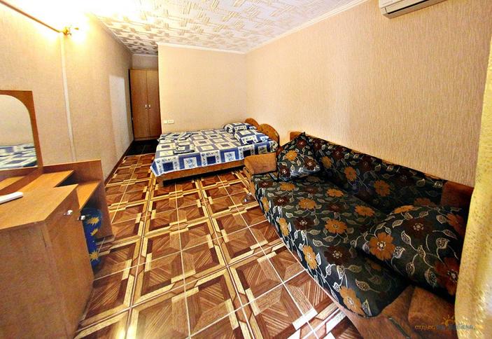  База отдыха Ласточкино гнездо. Крым, Судак