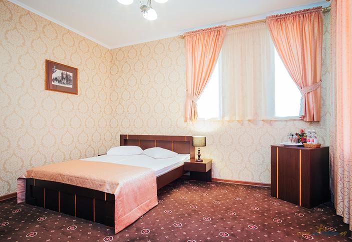 Люкс двухместный. Отель Reiss (Райс). Крым, Феодосия