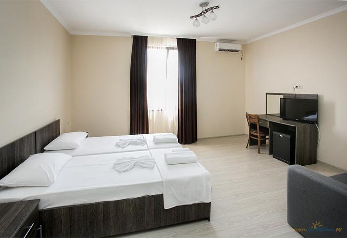 Трехместный семейный. Akua Resort Hotel, Абхазия, Сухумский район, Сухум