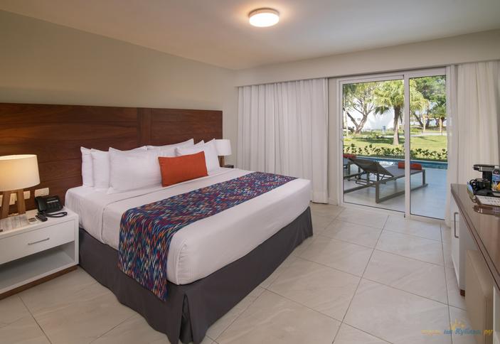 Swim Out Room