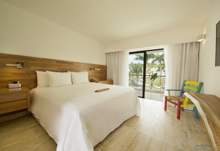 V Rooms