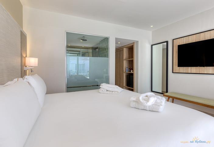 Senator Luxury Junior Suite
