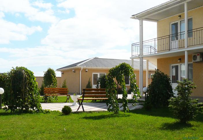 Гостевой дом Валерия, Крым, Евпатория, Заозерное