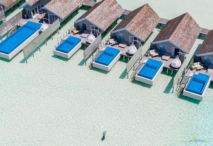 Romantic Pool Water Villa
