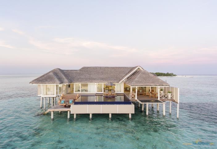 Lux* Villa