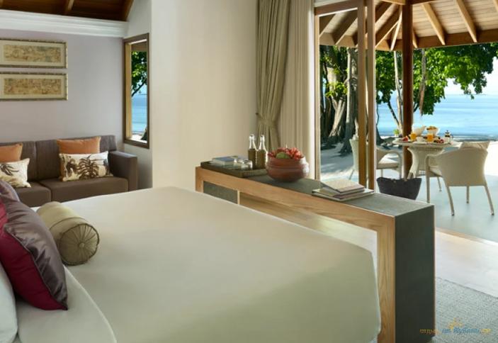 Beach Villa with Pool