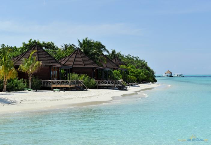 Premium Jacuzzi Beach Villa