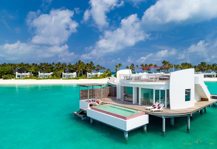 Deluxe Water Villa With Pool