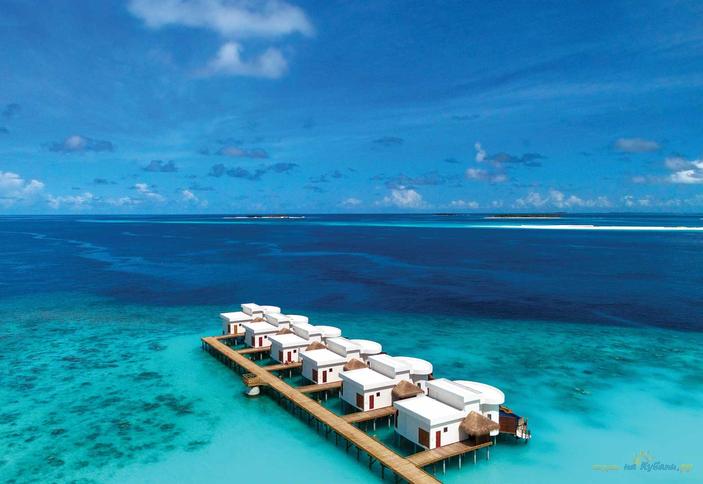 Honeymoon Water Suite With Pool
