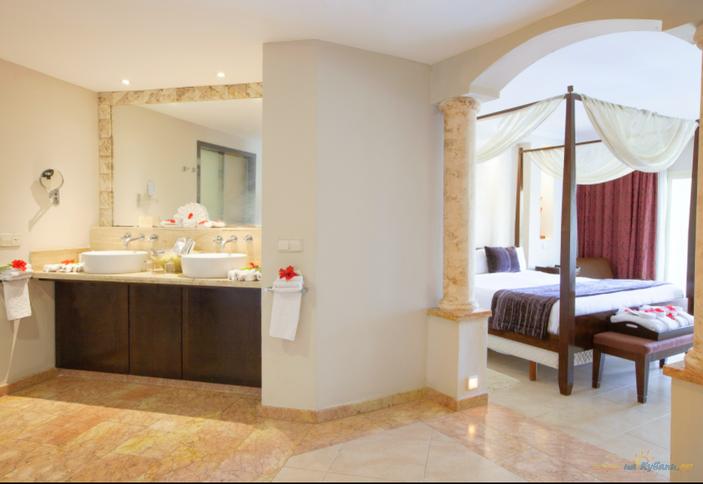 One Bedroom Suite With Jacuzzi