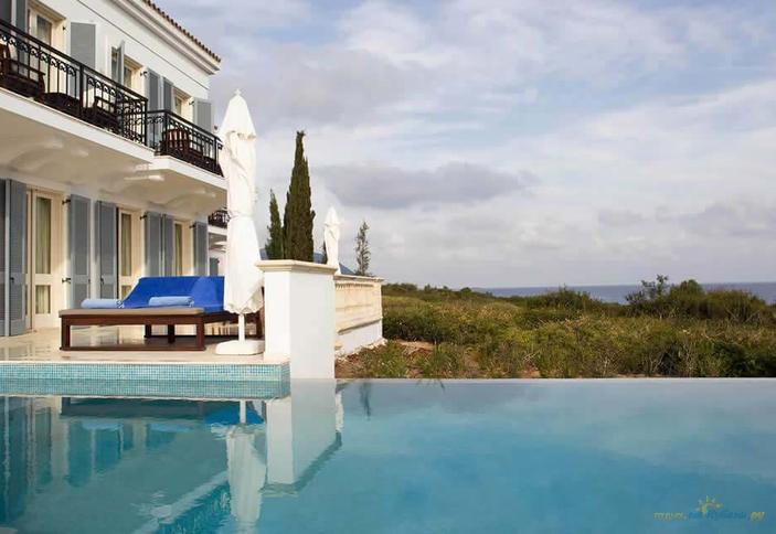 Aether Residence with Pool Three Bedrooms