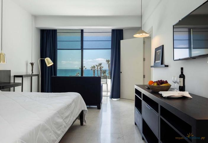 One Bedroom Suite