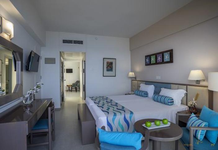 Premier Family Sea View Room