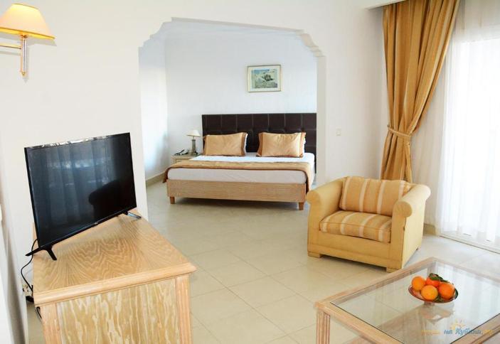 Junior Suite Side Sea View