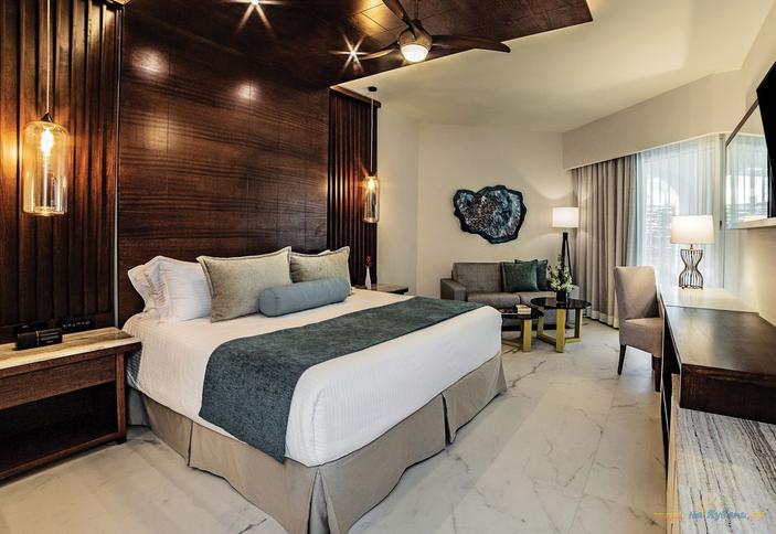Junior Suite Tropical View
