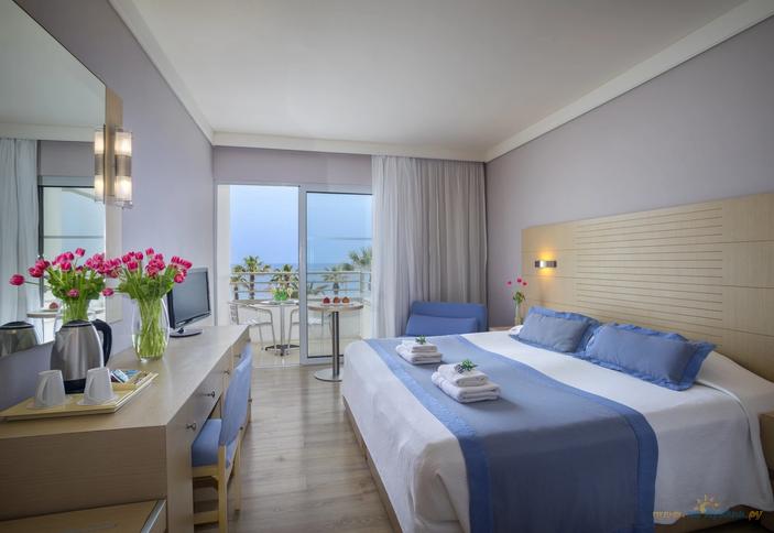 Twin Sea View Room