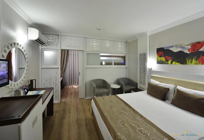 Family Room With Bunkbed