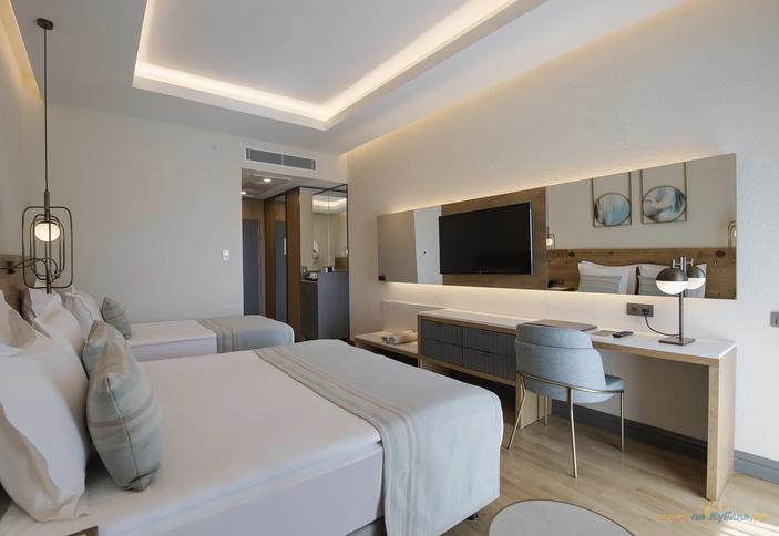 Standard Room Land View