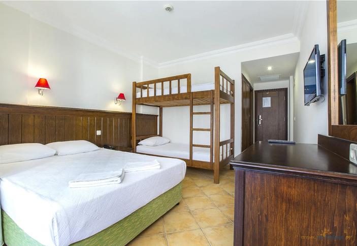 Family Room With Bunkbed