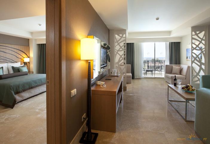 Main Building Family Suite