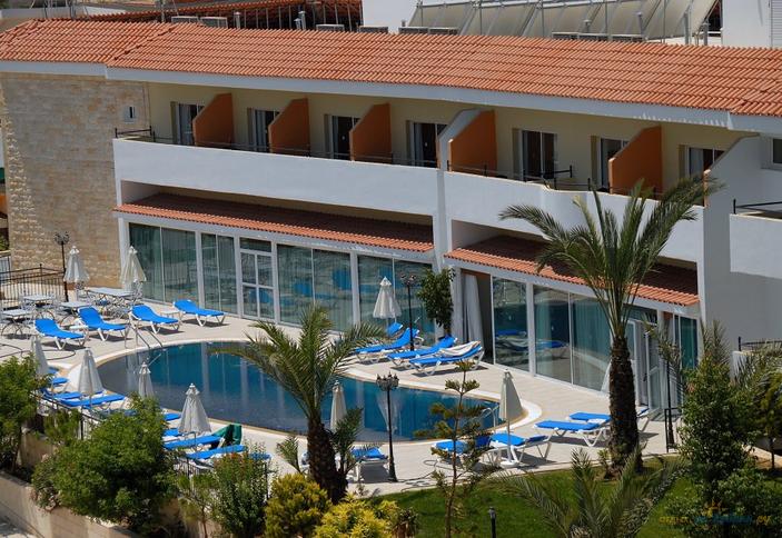 M. Moniatis Hotel