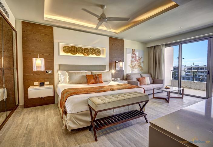 Luxury Presidential One Bedroom Suite DC