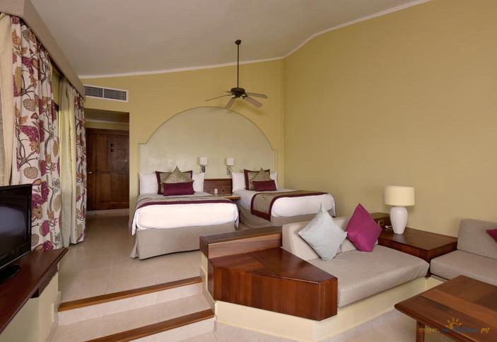 Junior Suite Ocean Front