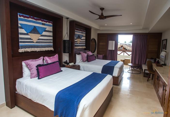 Preferred Club Junior Suite Tropical View