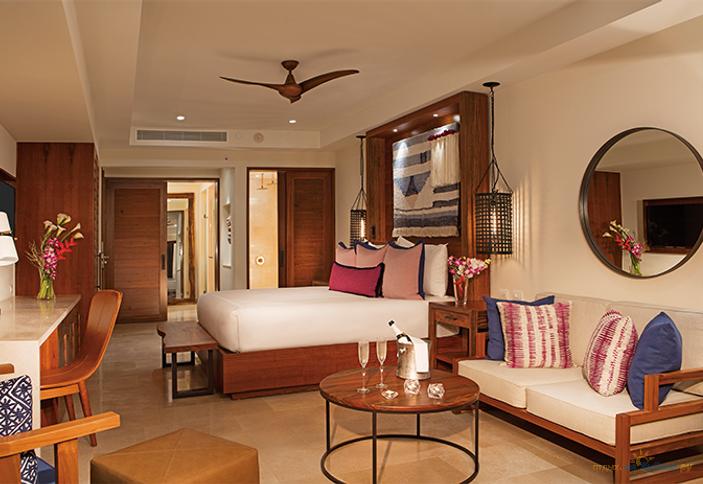 Junior Suite Pool View