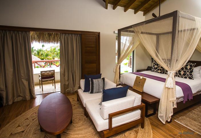 Preferred Club Bungalow Master Suite Pool View