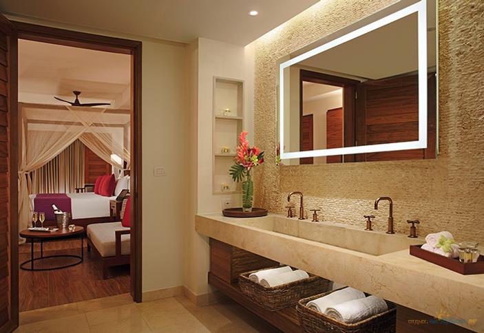 Preferred Club Bungalow Suite Swim Out Ocean Front