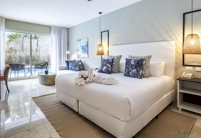 Master Suite Swim Out