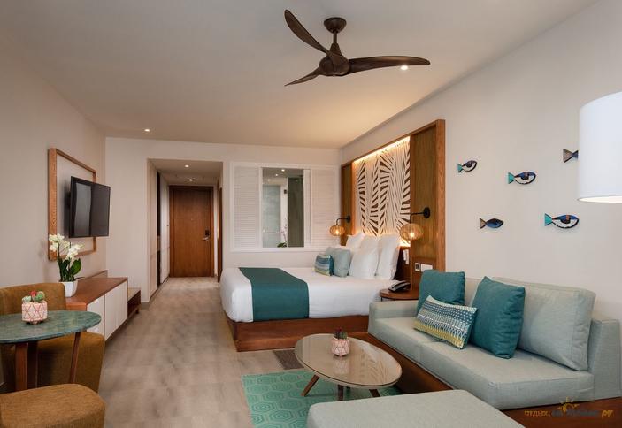 Junior Suite Tropical View
