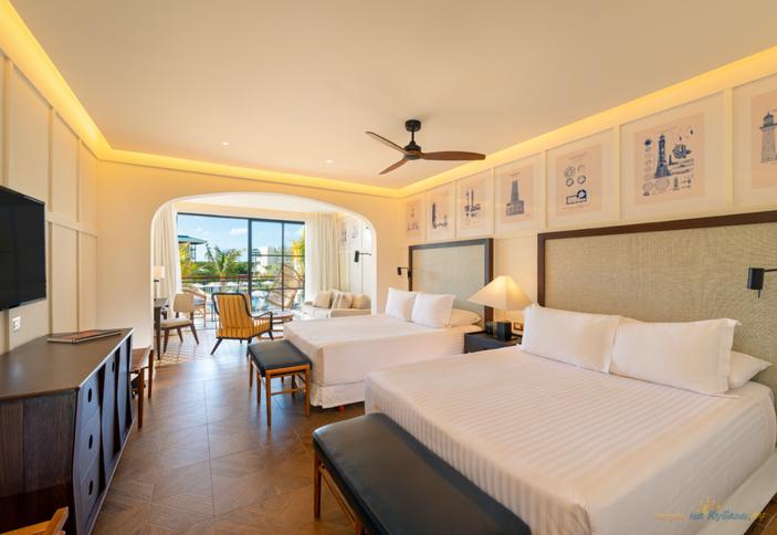 Junior Suite Pool View